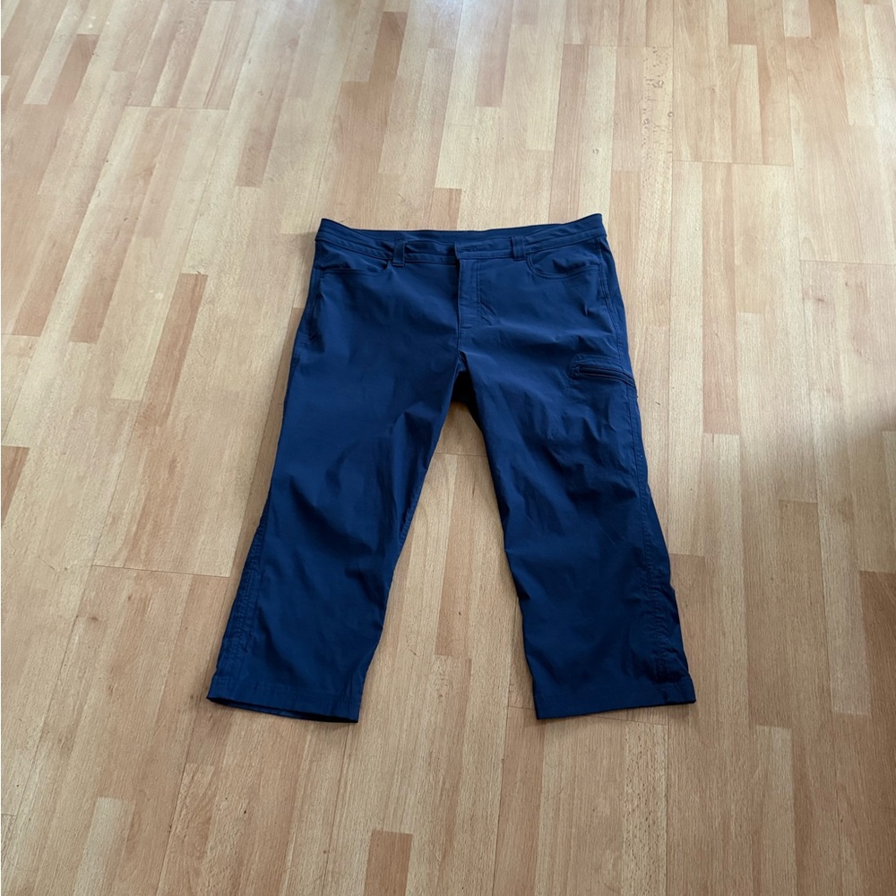 Eddie Bauer Dark Blue Trousers Cropped Pants Navy Sz 16 - Picture 2 of 9
